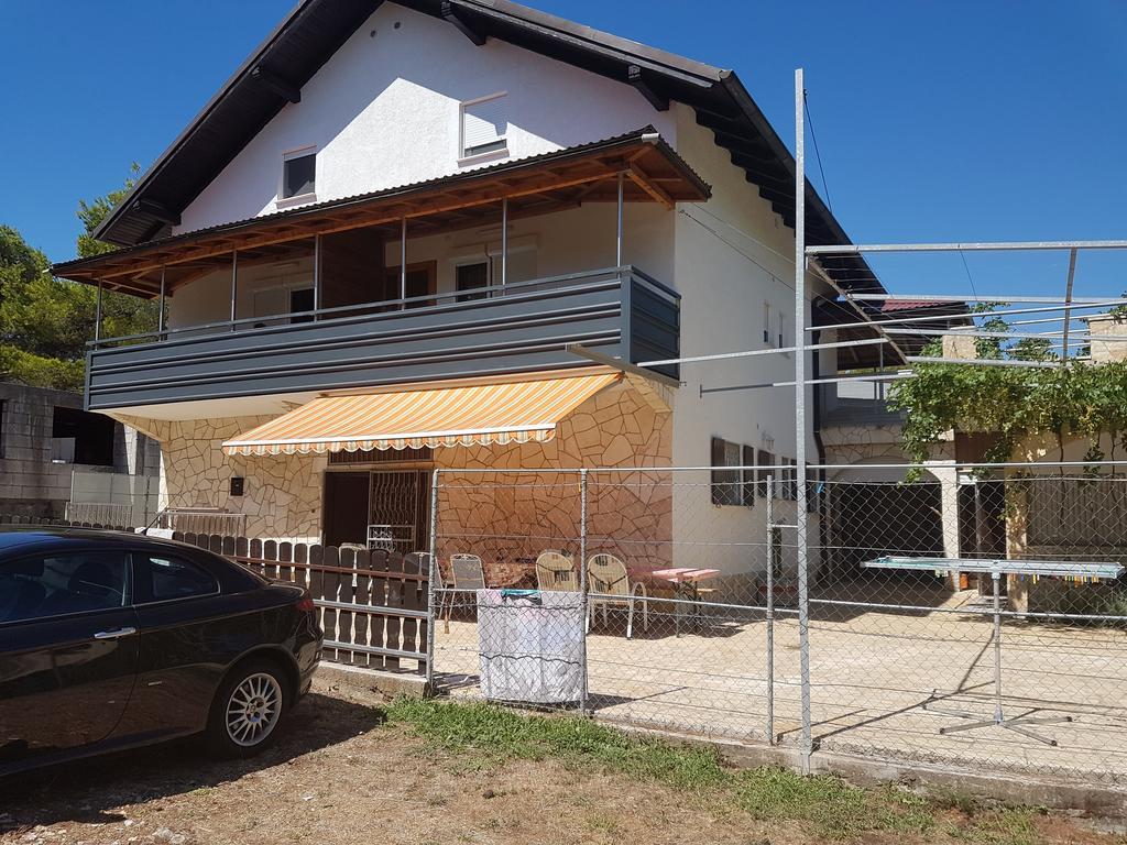 Casa Gudelj Apartment Pirovac Exterior photo