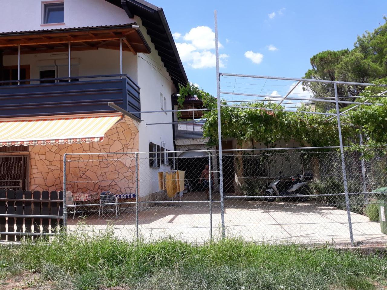 Casa Gudelj Apartment Pirovac Exterior photo